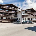 Haus Excelsior 26/27