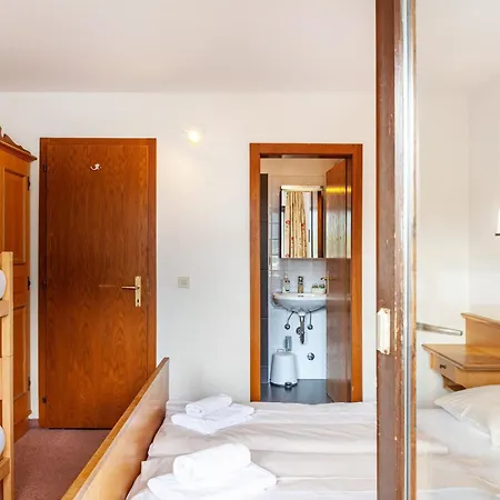 Haus Excelsior 26/27 דירה